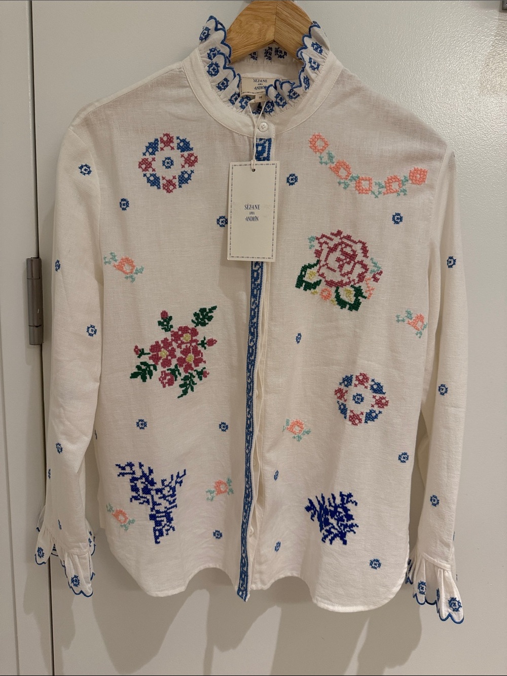 Sezane White Embroidered Floral Button-Up Blouse - new without tags - Picture 1 of 12